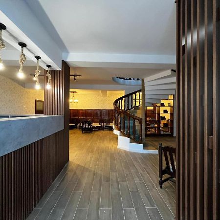 Nufaru La Conac酒店 外观 照片