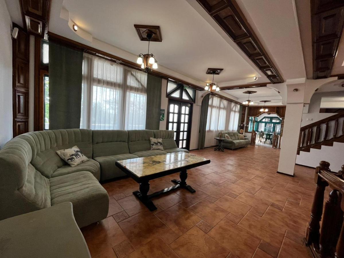 Nufaru La Conac酒店 外观 照片